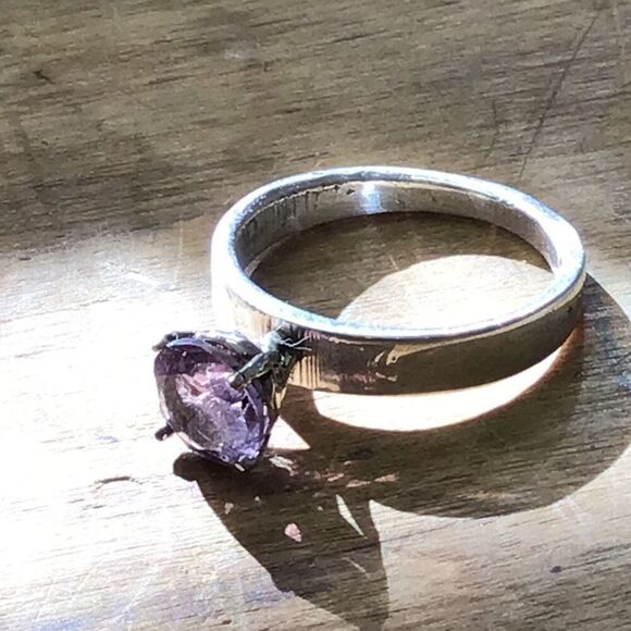 Ring, Amethyst and Sterling Silver Solitaire Ring, size 6.5, NEW, Handmade - Picture 2 of 7